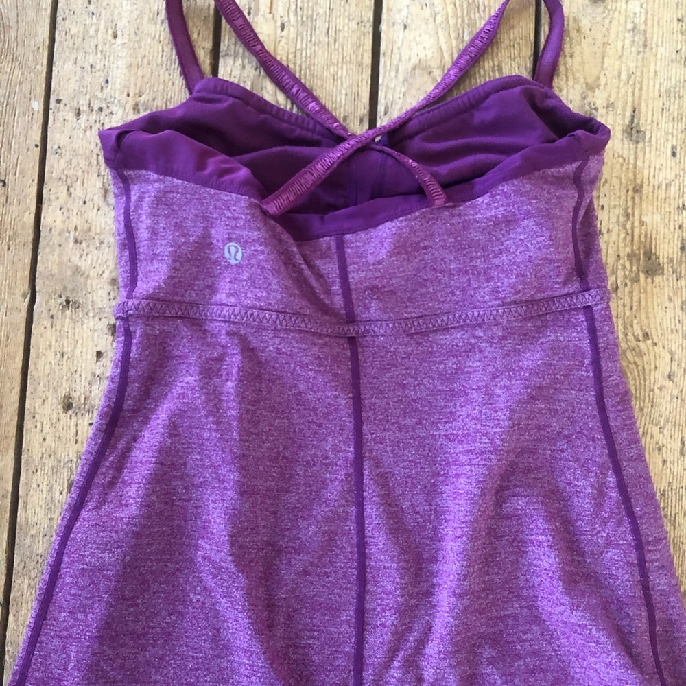 Lululemon tank with support size 6!